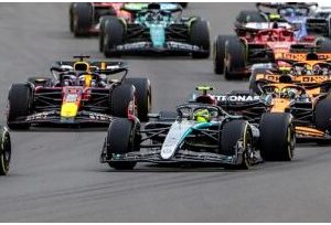 Il ritorno di Hamilton, trionfo a Silverstone