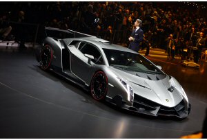 Lamborghini Veneno, a Ginevra  tempo di supercar