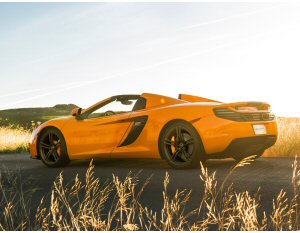 McLaren 12C, due modelli esclusivi per il compleanno del brand 