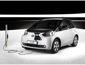 Salone di Parigi 2012, ecco la concept Toyota iQ EV