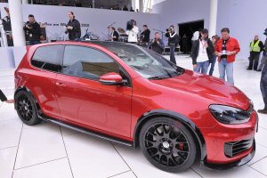 Volkswagen Golf GTI Excessive: versione estrema per il Worthersee Tour