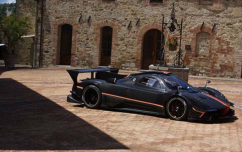 Pagani Zonda Revolucion