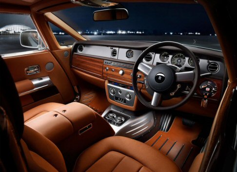 Rolls-Royce Phantom Coup Aviator Collection