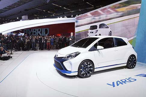 Toyota Yaris Hybrid-R