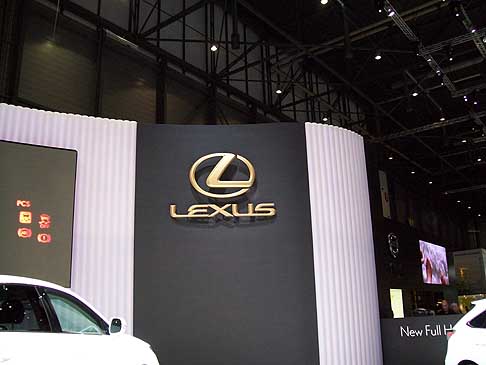 Salone di Ginevra Lexus