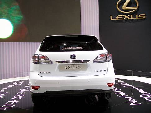 Salone di Ginevra Lexus