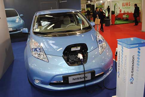 Nissan - Nissan Leaf zero emission test drive ad Electric City al Bologna Motorshow 2012