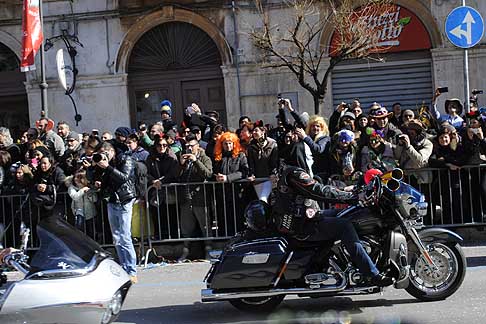 Carri Allegorici di Putignano - Bike Harley Davidson al Carnevale di Putignano 2015 per la 621^ edizione