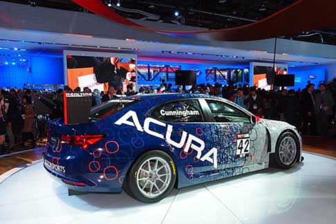 Acura - Acura TLX GT Race Car sar la vettura con cui garegger il team RealTime Racing, la squadra di maggior successo nella storia del Pirelli World Challenge.