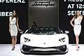 Lamborghini Aventador Roadster SV e hostess al Francoforte Motor Show 2015