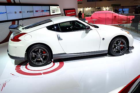 Nissan - Sulla passerella di Francoforte sfila l'interessante sportiva Nissan 370Z.