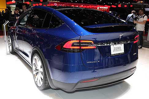 Ginevra-Motorshow Tesla