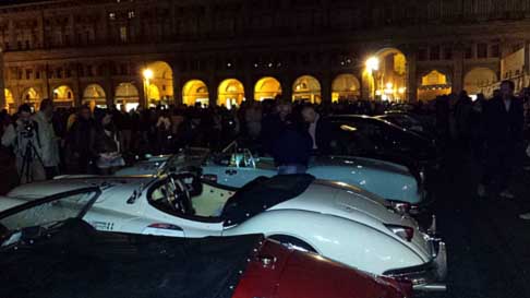 Mille Miglia Bologna - Mille Miglia 2014 esposizione statica delle auto storiche a Bologna nella citt dei portici