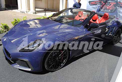 Motor Valley Fest 2024 - Maserati Gran Cabrio luxury car al Motor Valley Fest 2024 di Modena presso Palazzo Ducale