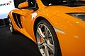 Fiancata della McLaren MP4 12C con motore V8