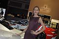 Hostess allo stand di auto di lusso Maserati al salone dellauto di Bologna 2011