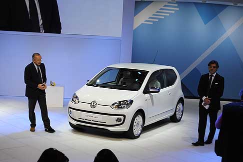 Volkswagen - Presentazione della nuova city car Volkswagen UP! al Motor Show 2011