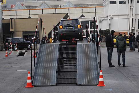 Jeep - Jeep Renegade sule rampe al Motor Show di Bologna 20142014