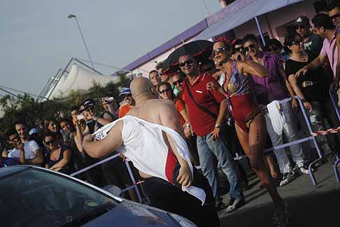 Donne e Motori Sexy Car Wash