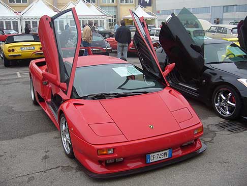 Fiera Padova Auto storiche esposizione esterna