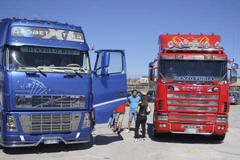 Levante Tuning Day - Truck volvo Diablo Blu e truck Scania 530 allAutodromo del Levante di Binetto