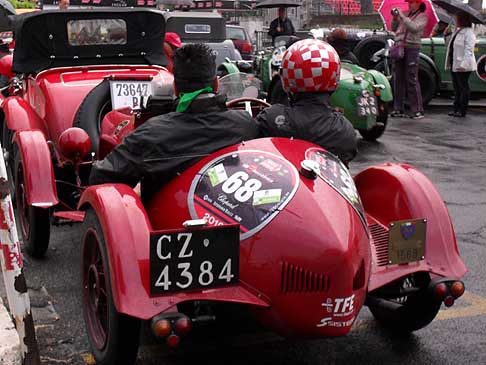 MORETTINI macchina d'epoca Fiat 508 S del 1936 atmosfere della ripartenza 1000 Miglia 2010