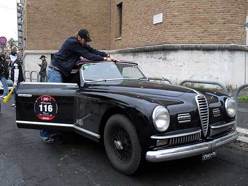 ALFA ROMEO 6C 2500 SS cabriolet con motore da 2443 CC disegnata Pininfarina (1949)