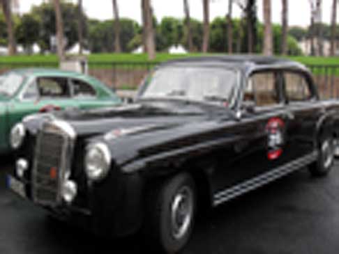 MERCEDES-BENZ 220 A (1955)