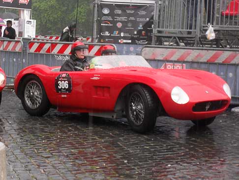 MASERATI 150S del 1955 alle Mille Miglia 2010 nella tappa di Roma