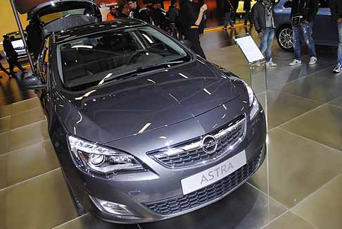 Bologna Motor Show Opel