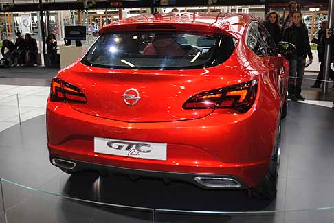 Bologna Motor Show Opel