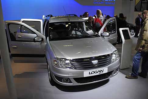 Bologna Motor Show Dacia