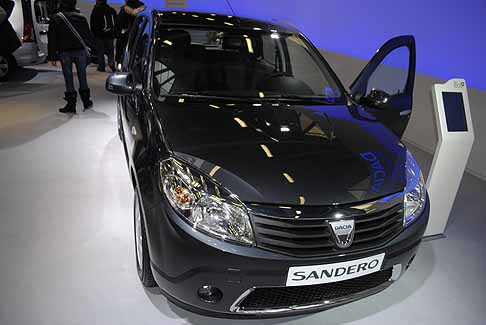 Bologna Motor Show Dacia