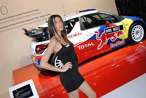 Bologna Motor Show Girls